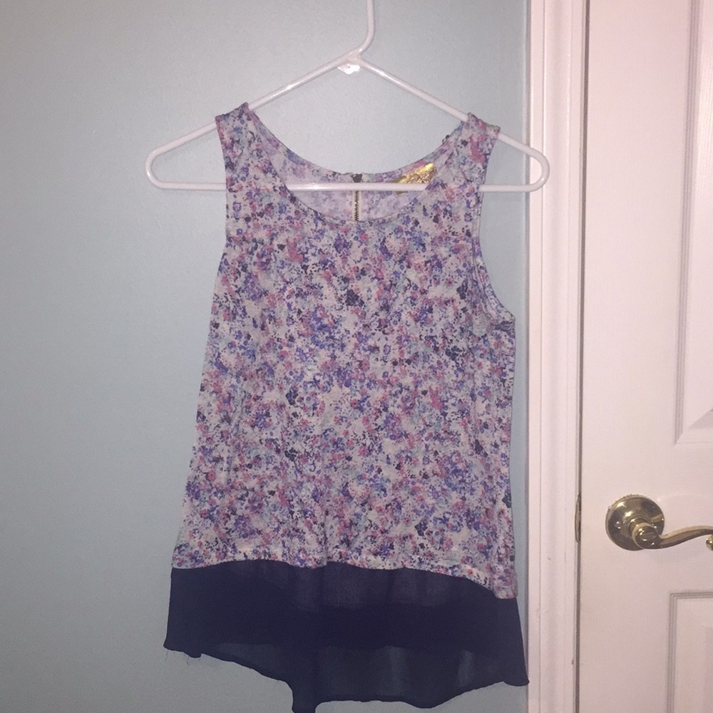 Vera Wang Tank Top